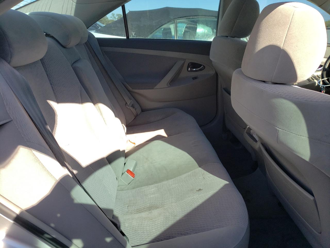 Photo 5 from auction – 2010 TOYOTA CAMRY BASE with VIN 4T1BF3EK5AU532840