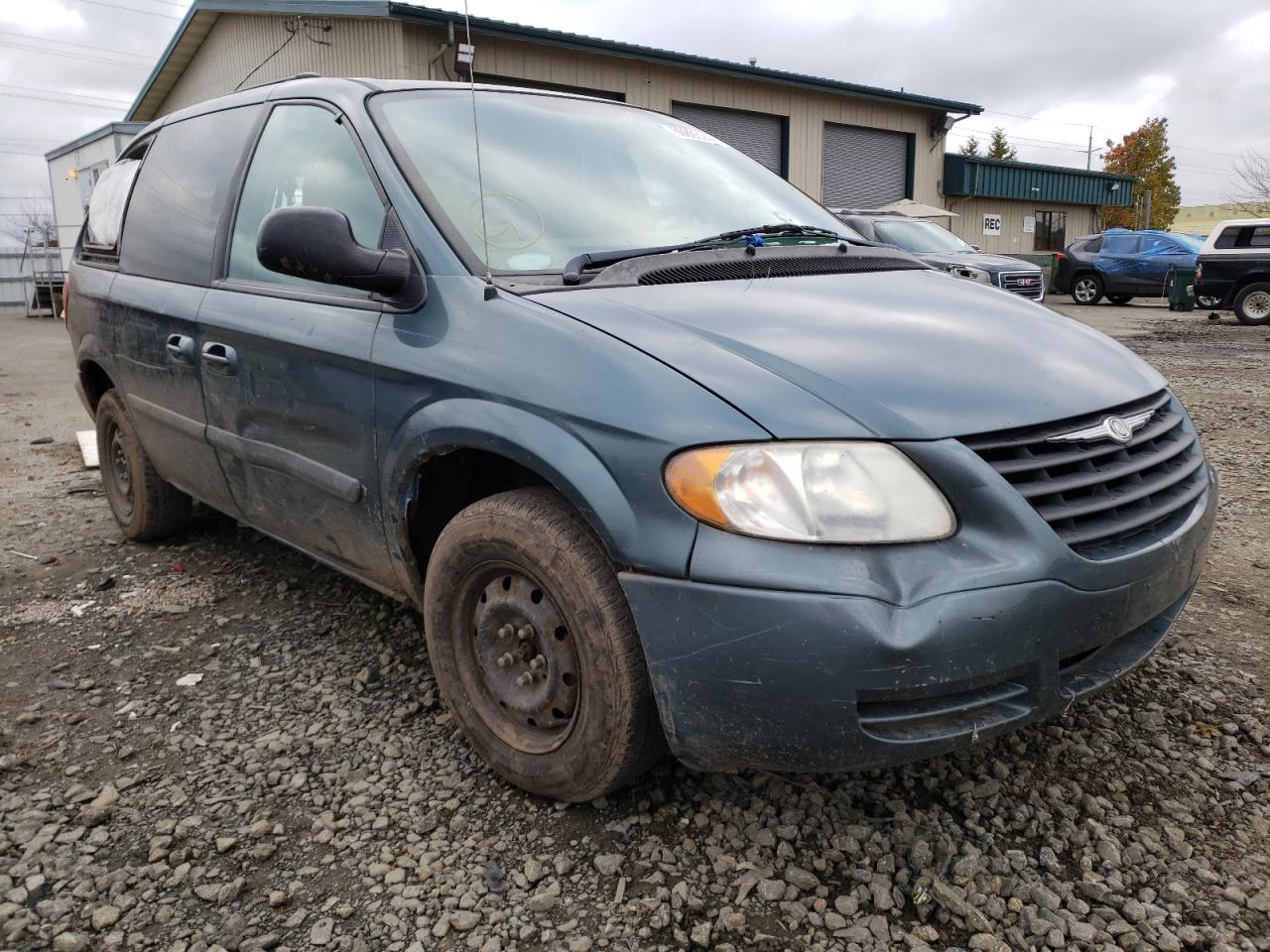 CHRYSLER TOWN & COU 2005 with VIN 1C4GP45R15B175281 - Photo from auction