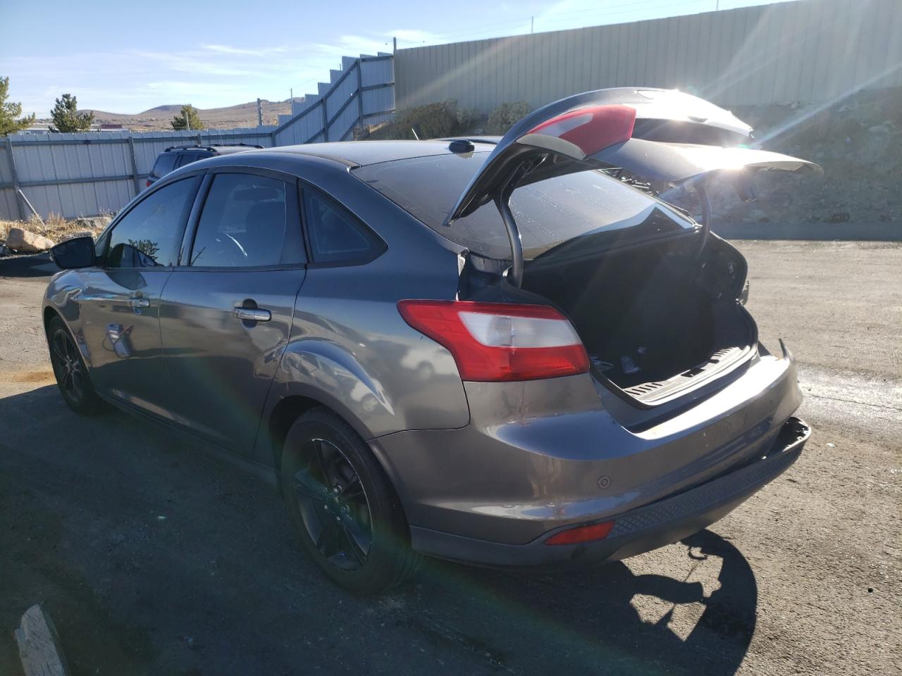 Foto 3 de la subasta – 2013 FORD FOCUS SE con VIN 1FADP3F20DL267415