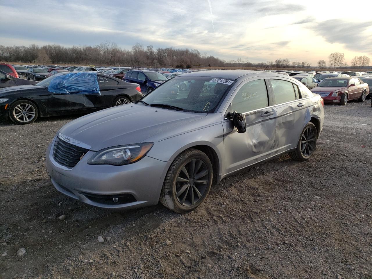 Photo 2 from auction – 2014 CHRYSLER 200 TOURIN with VIN 1C3CCBBG8EN117012