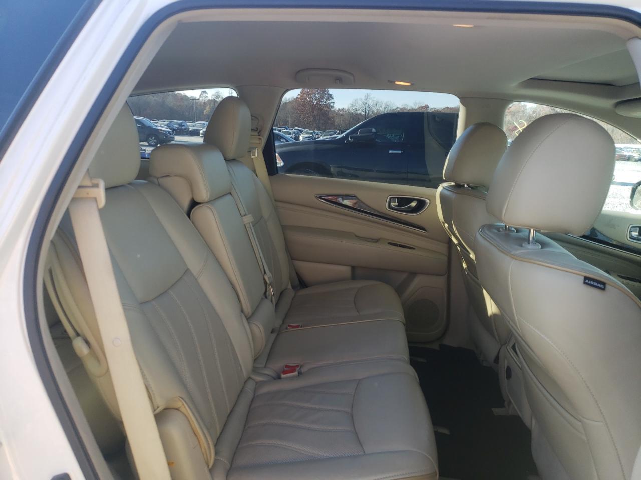 Photo 6 from auction – 2013 INFINITI JX35 with VIN 5N1AL0MN2DC353535