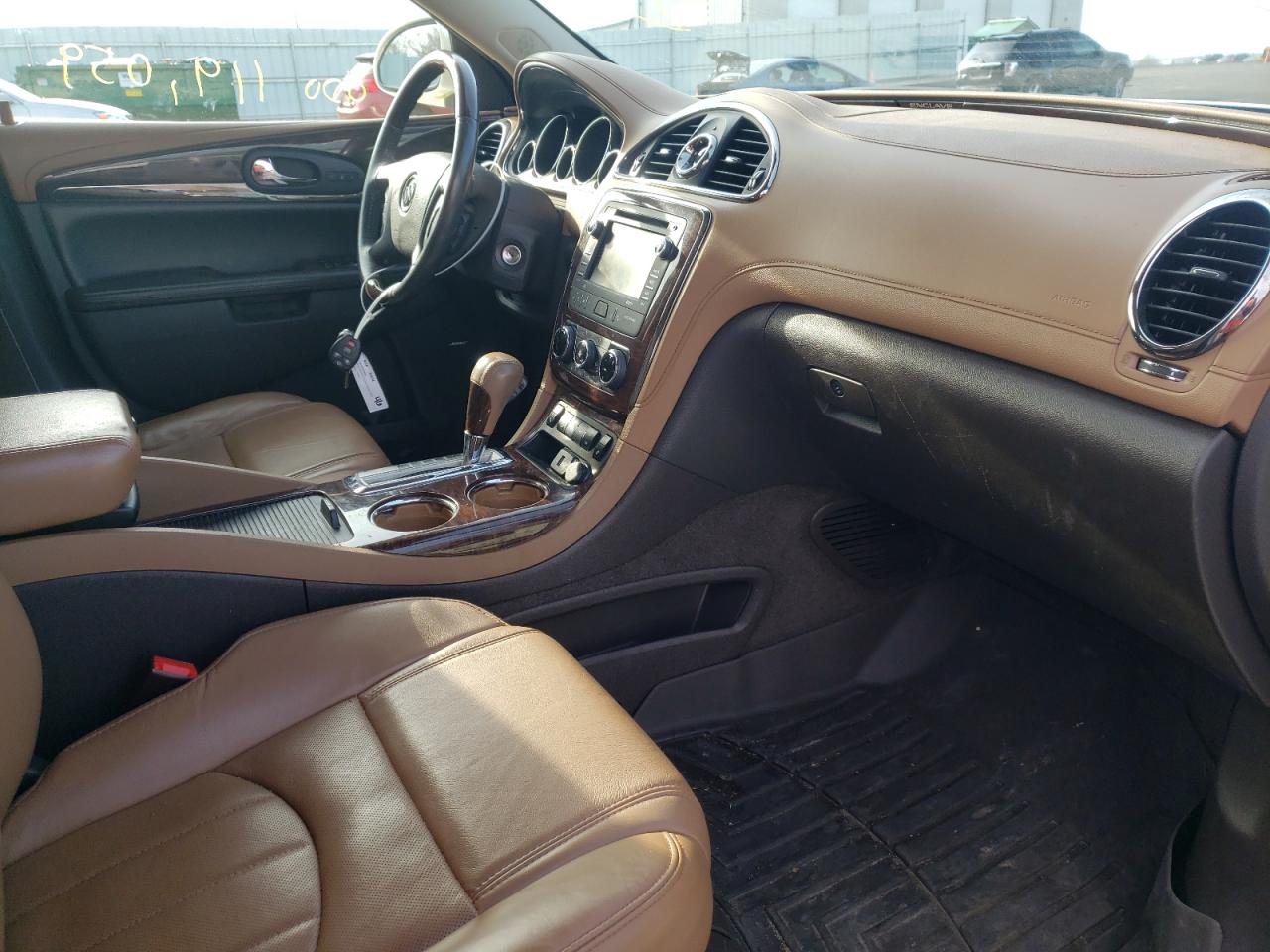 Photo 5 from auction – 2015 BUICK ENCLAVE with VIN 5GAKVCKD2FJ109558