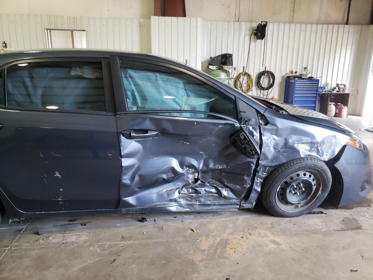 Photo 9 from auction – 2018 TOYOTA COROLLA L with VIN 5YFBURHE4JP844714