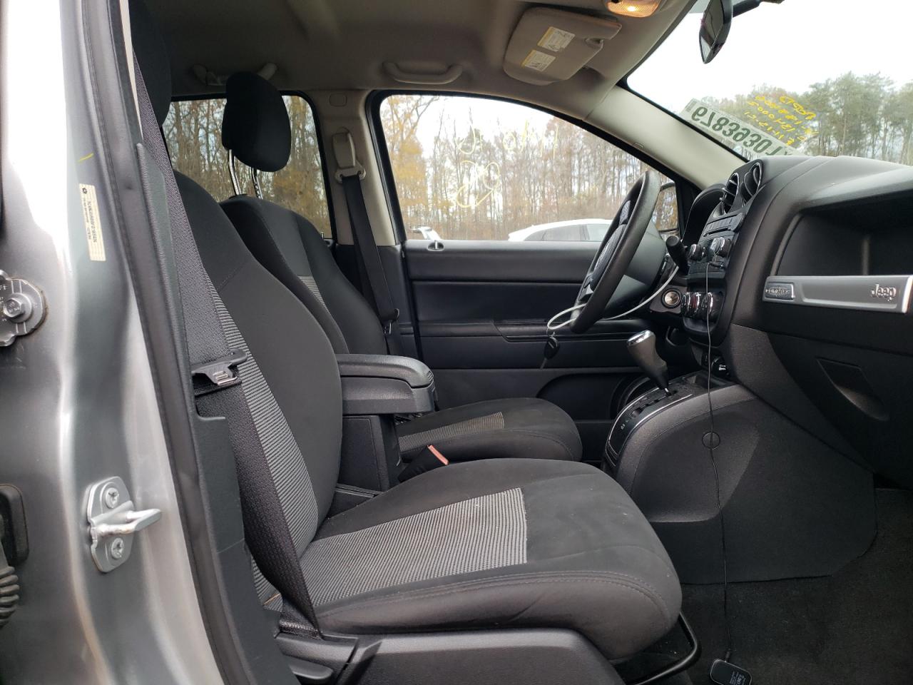 Photo 5 from auction – 2015 JEEP COMPASS SP with VIN 1C4NJDBB8FD188406