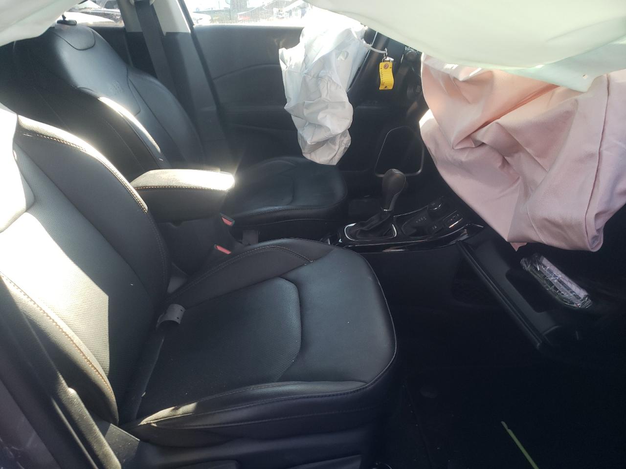 Photo 5 from auction – 2019 JEEP COMPASS LI with VIN 3C4NJDCB0KT828613