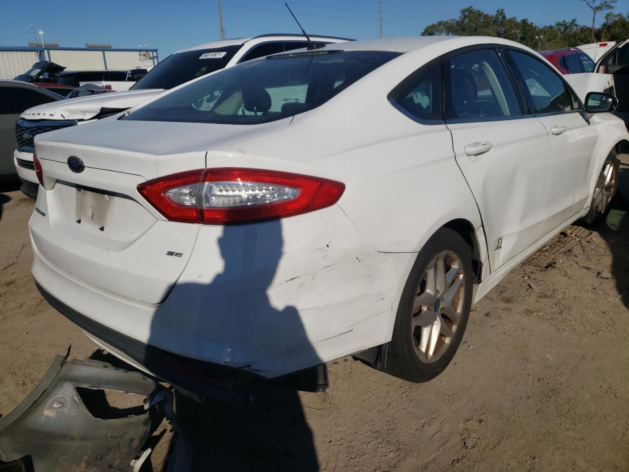 Photo 4 from auction – 2013 FORD FUSION with VIN 3FA6P0H75DR256329