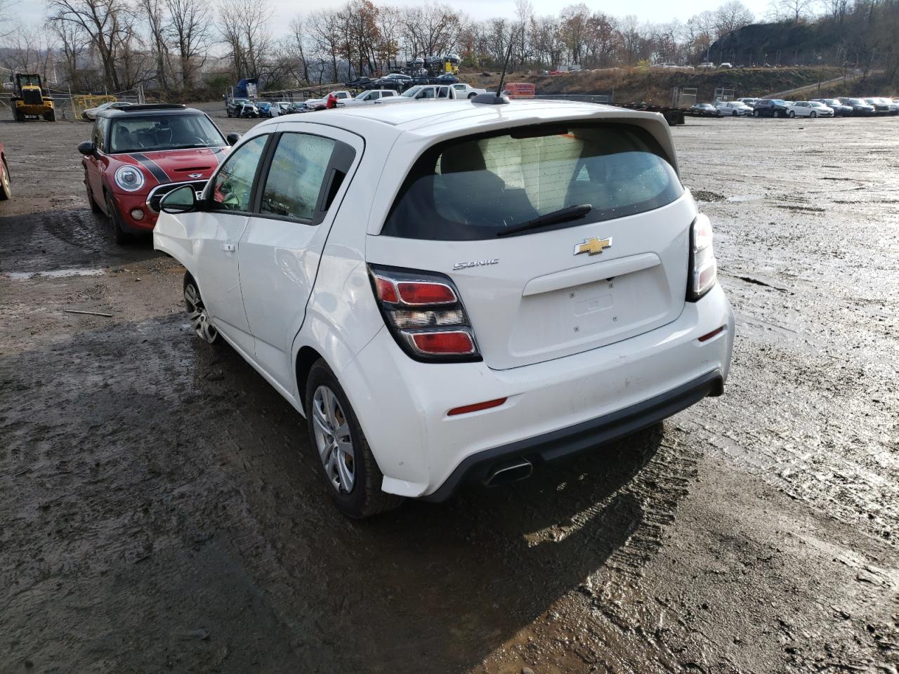 Photo 3 from auction – 2017 CHEVROLET SONIC with VIN 1G1JG6SG1H4152685