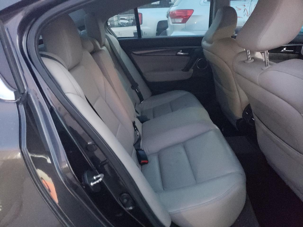 Photo 6 from auction – 2013 ACURA TL with VIN 19UUA9F55DA001281