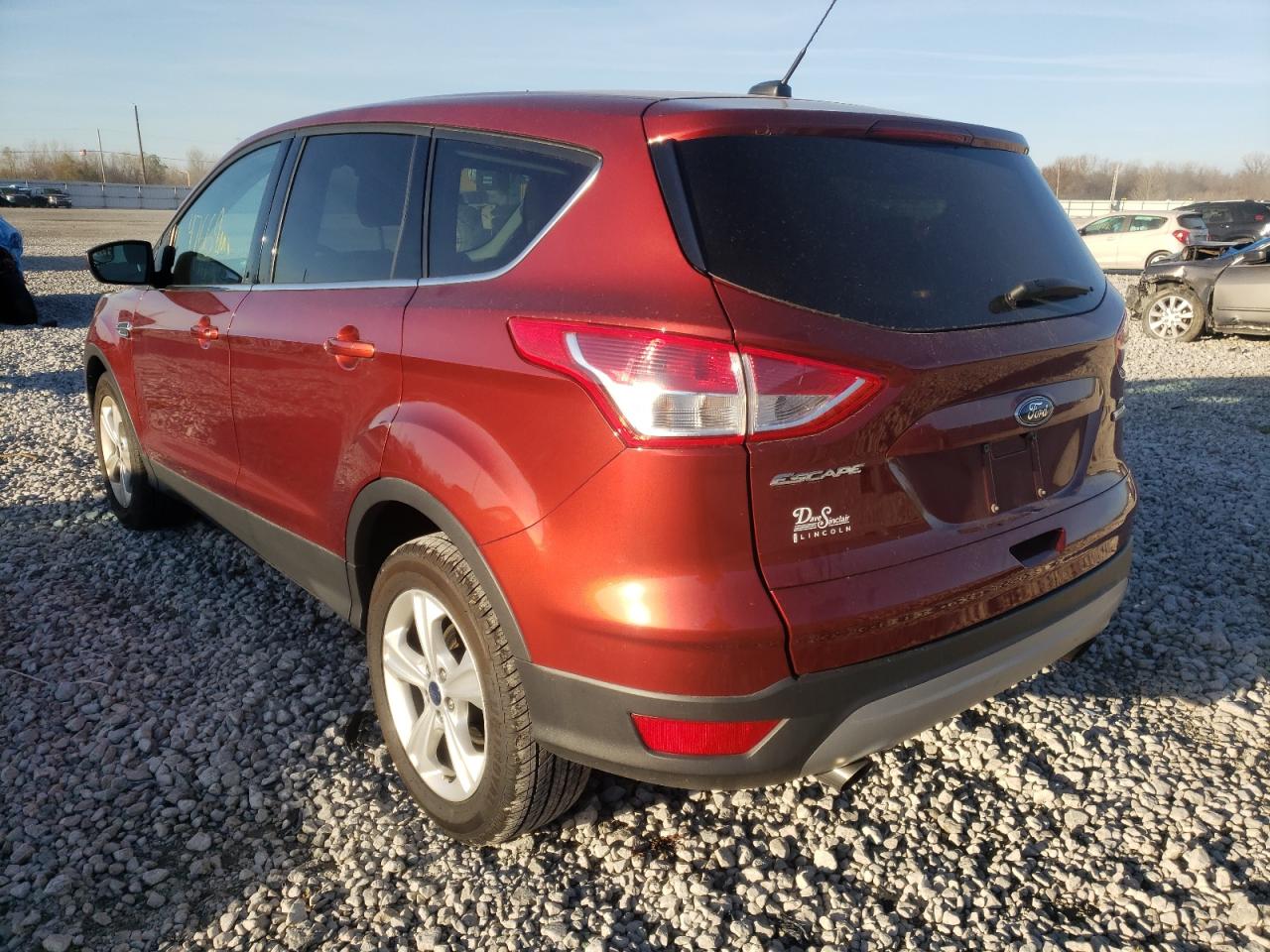 Photo 3 from auction – 2016 FORD ESCAPE SE with VIN 1FMCU0GXXGUA75629