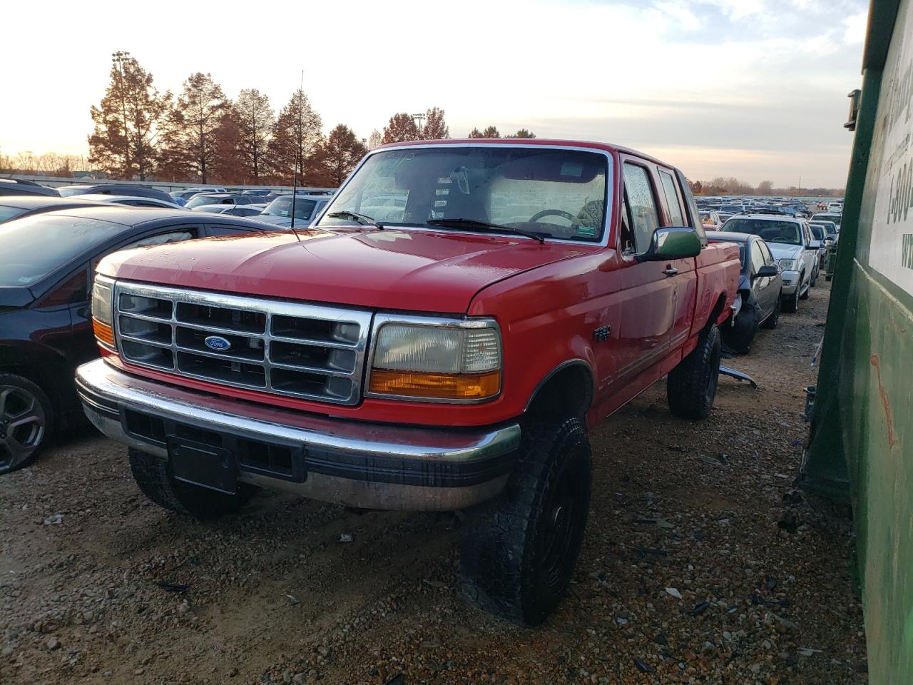 Photo 2 from auction – 1997 FORD F250 with VIN 1FTHX26G7VEA18570