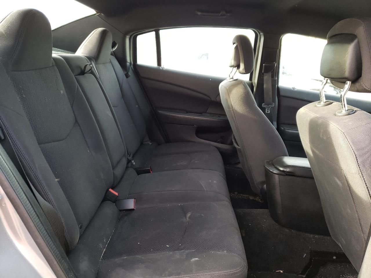 Photo 6 from auction – 2014 CHRYSLER 200 TOURIN with VIN 1C3CCBBG8EN117012