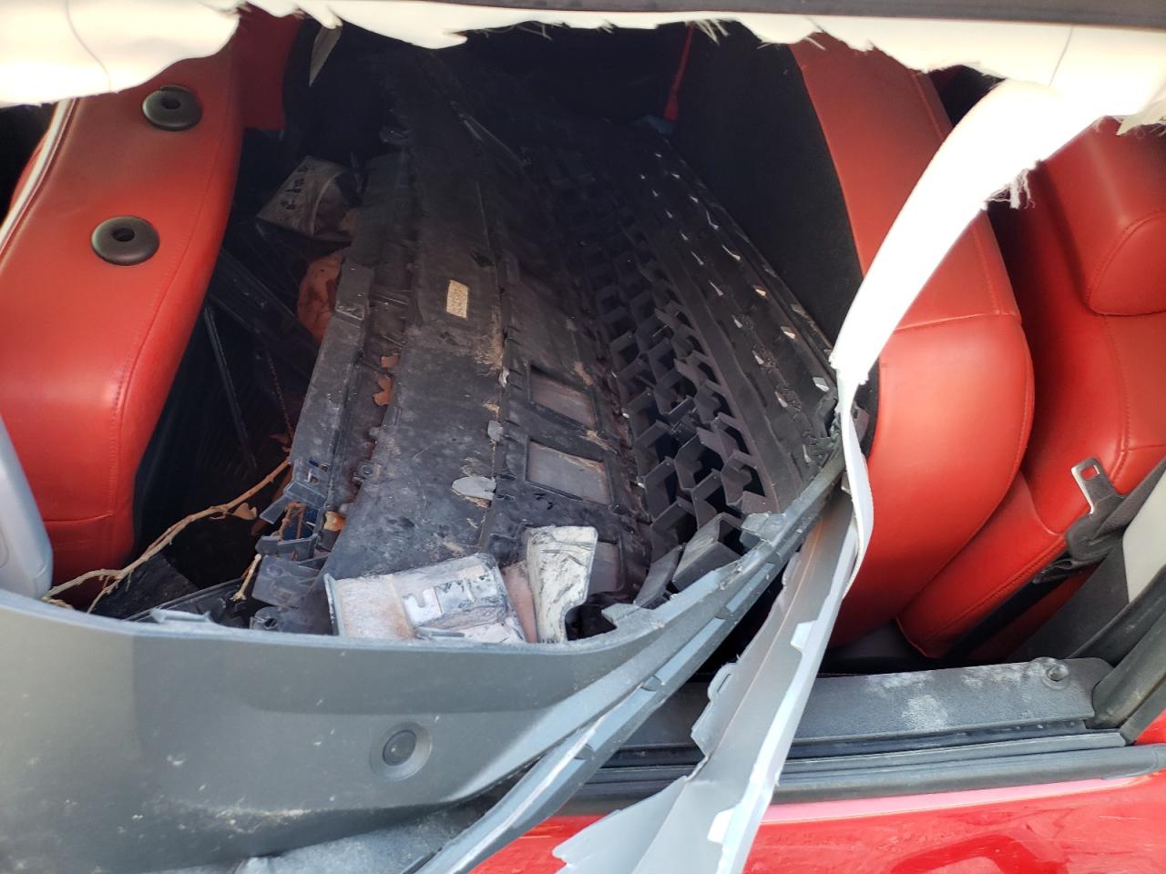 Photo 6 from auction – 2014 CHEVROLET SILVERADO with VIN 3GCUKREC2EG121585