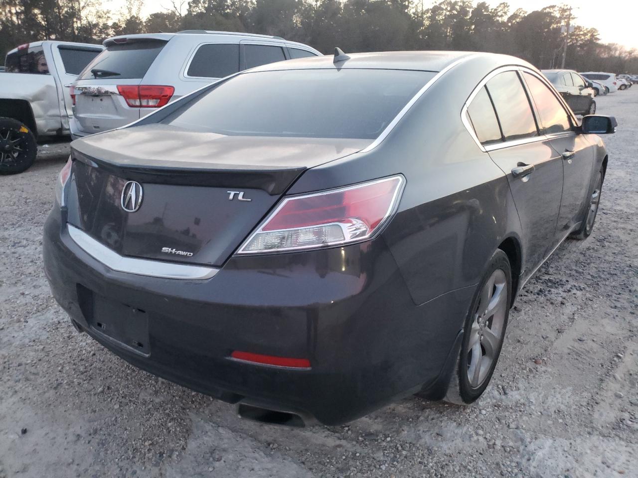 Photo 4 from auction – 2013 ACURA TL with VIN 19UUA9F55DA001281