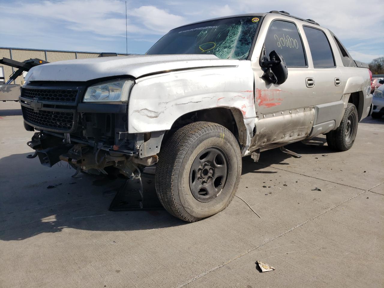 Photo 9 from auction – 2002 CHEVROLET AVALANCHE with VIN 3GNEC13T52G335043