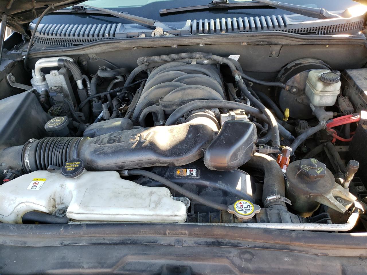 Photo 7 from auction – 2006 MERCURY MOUNTAINEE with VIN 4M2EU37856UJ03997