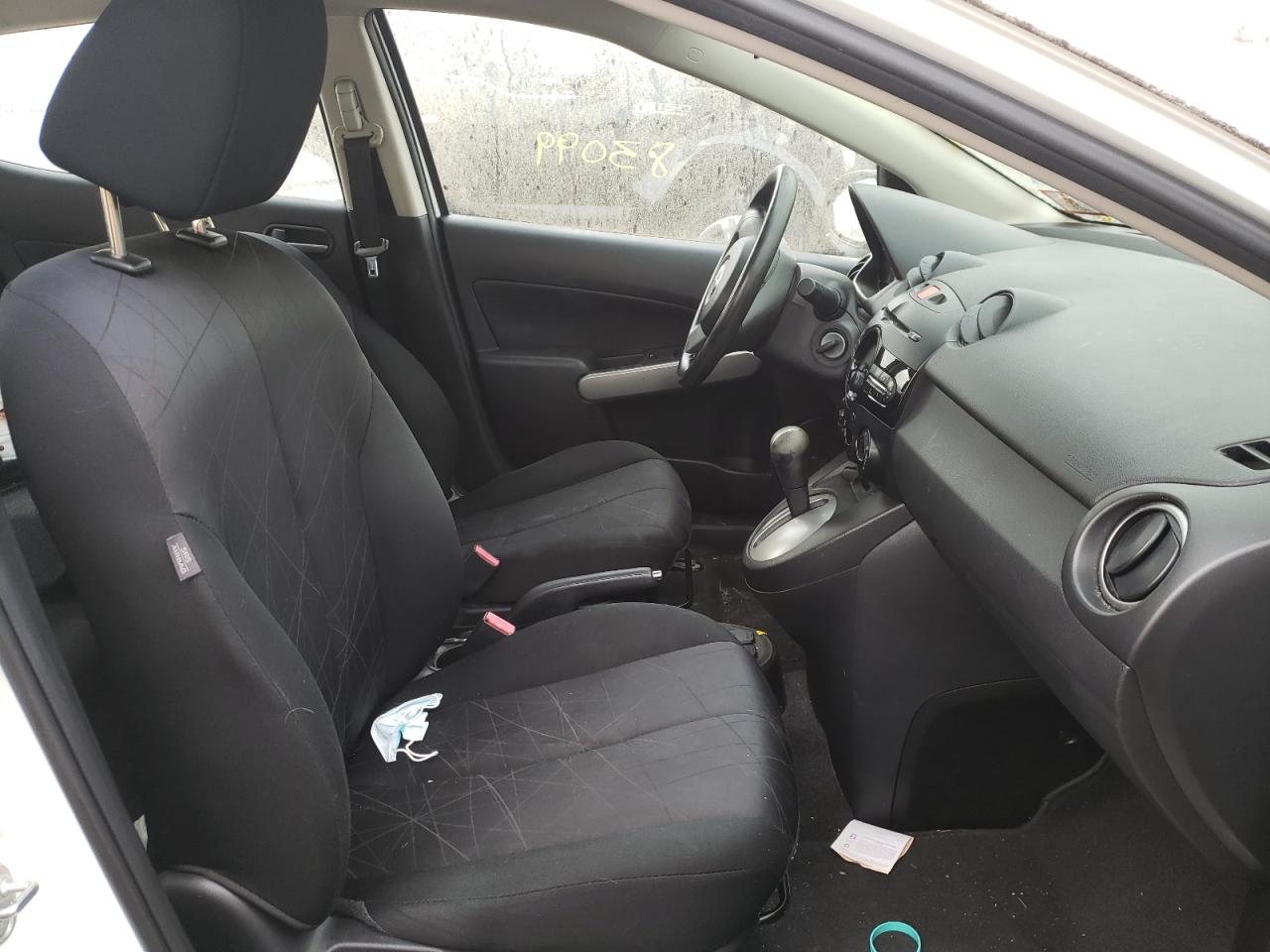 Photo 5 from auction – 2014 MAZDA MAZDA2 SPO with VIN JM1DE1KY0E0187078