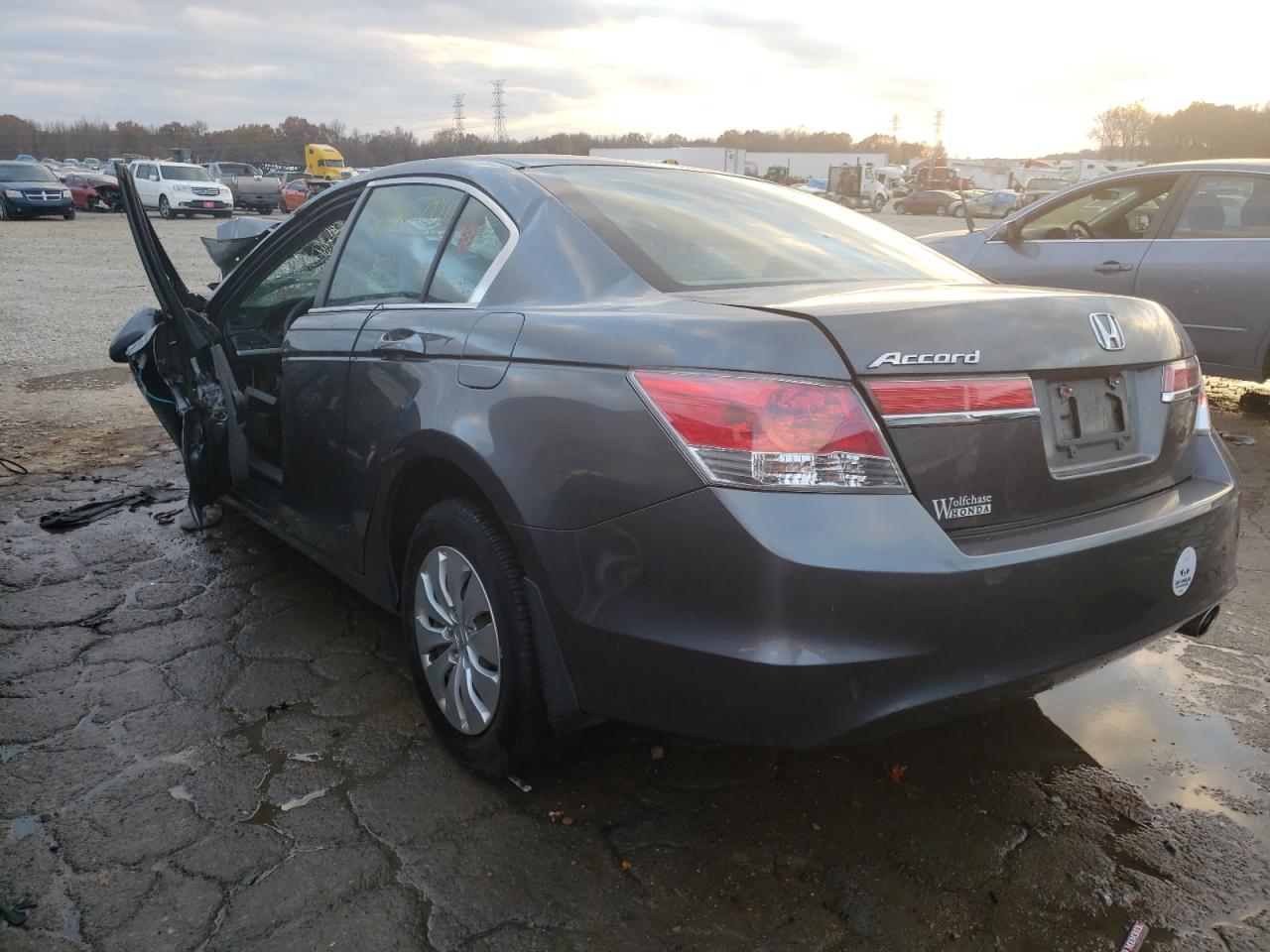 Photo 3 from auction – 2011 HONDA ACCORD LX with VIN 1HGCP2F31BA130258