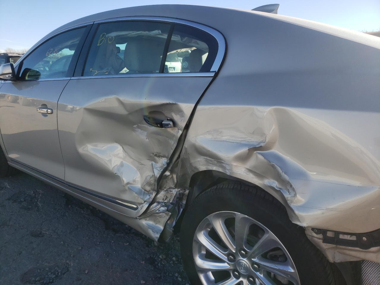Photo 9 from auction – 2015 BUICK LACROSSE with VIN 1G4GB5G36FF332211