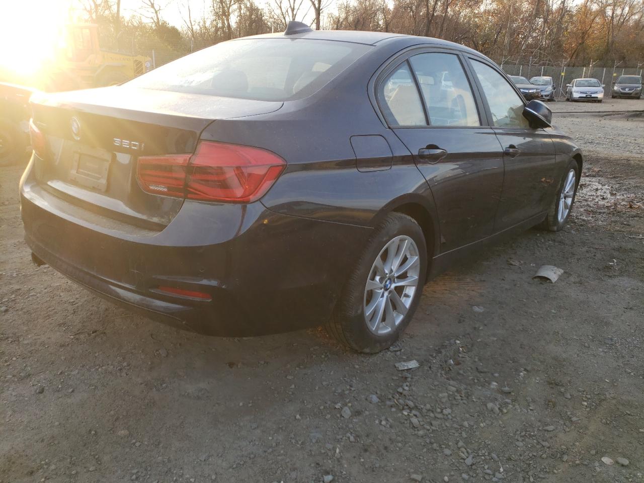 Photo 4 from auction – 2017 BMW 320 XI with VIN WBA8E5G33HNU45104