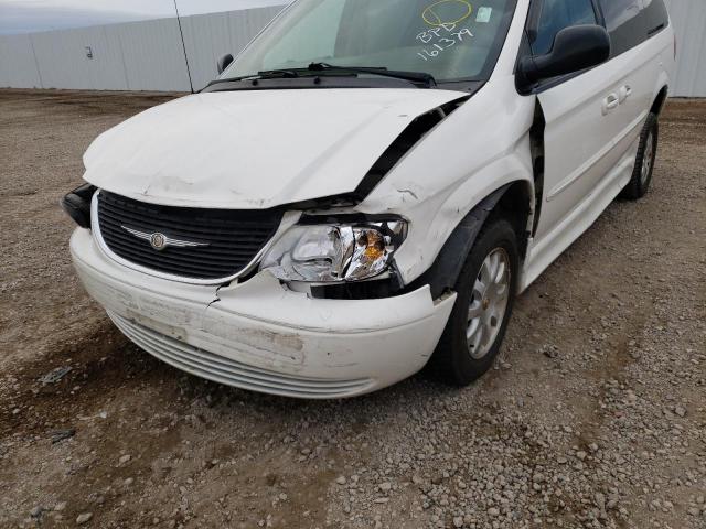 Photo 9 from auction – 2002 CHRYSLER TOWN & COU with VIN 2C4GP44352R738262