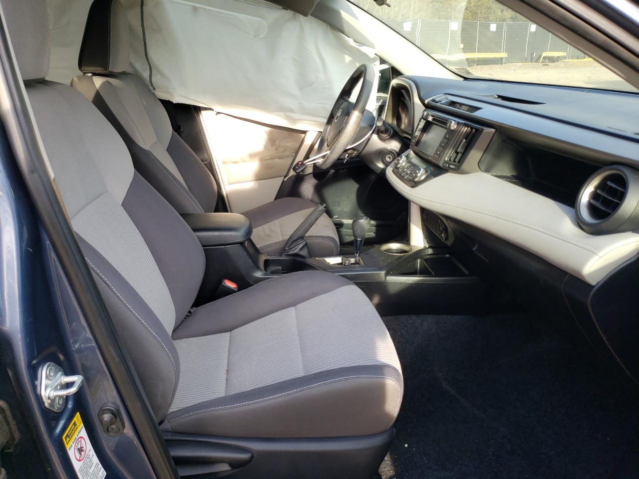 Photo 5 from auction – 2013 TOYOTA RAV4 XLE with VIN 2T3WFREV0DW010904