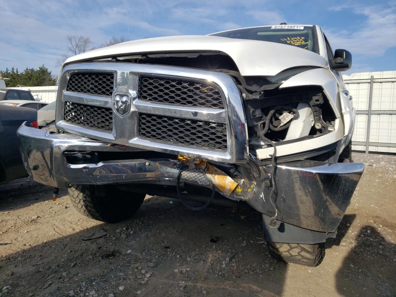 Photo 9 from auction – 2015 RAM 2500 SLT with VIN 3C6TR5DT3FG520306
