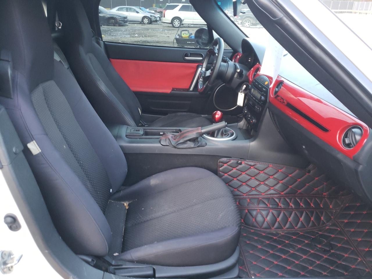 Photo 5 from auction – 2008 MAZDA MX-5 MIATA with VIN JM1NC25F380154039