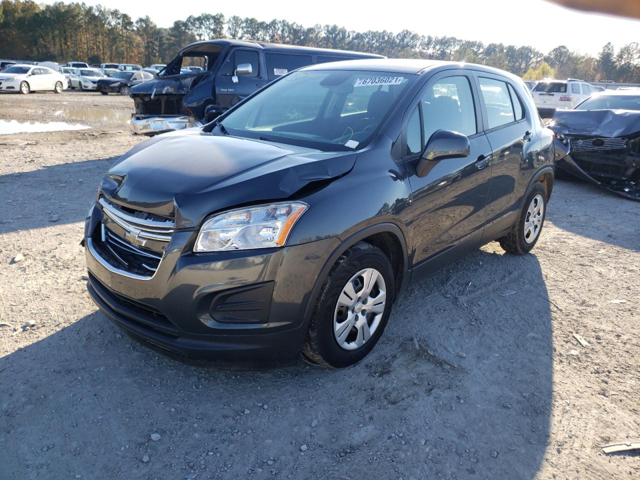 Photo 2 from auction – 2016 CHEVROLET TRAX LS with VIN 3GNCJKSB4GL279252