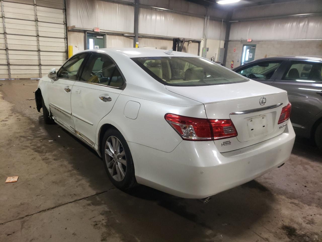 Photo 3 from auction – 2012 LEXUS ES 350 with VIN JTHBK1EG1C2510184
