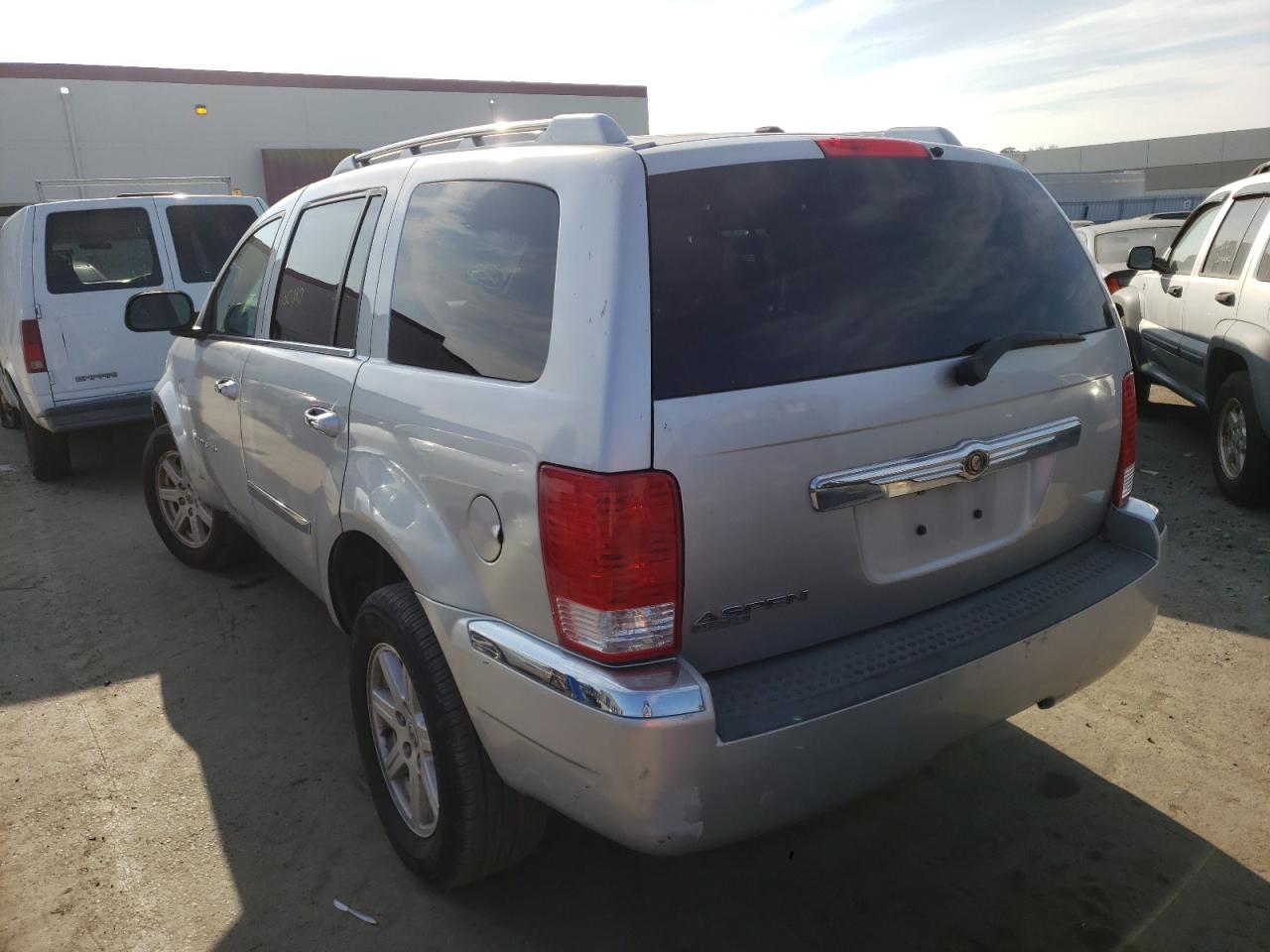 Photo 3 from auction – 2008 CHRYSLER ASPEN LIMI with VIN 1A8HX58N18F136053