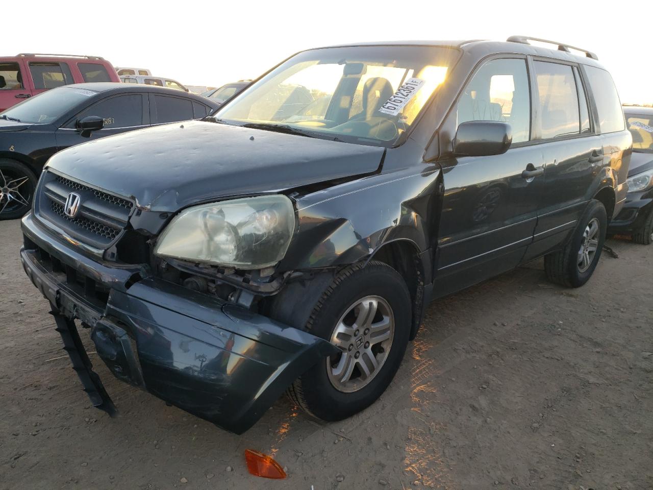 Photo 2 from auction – 2004 HONDA PILOT EX with VIN 2HKYF18404H521968