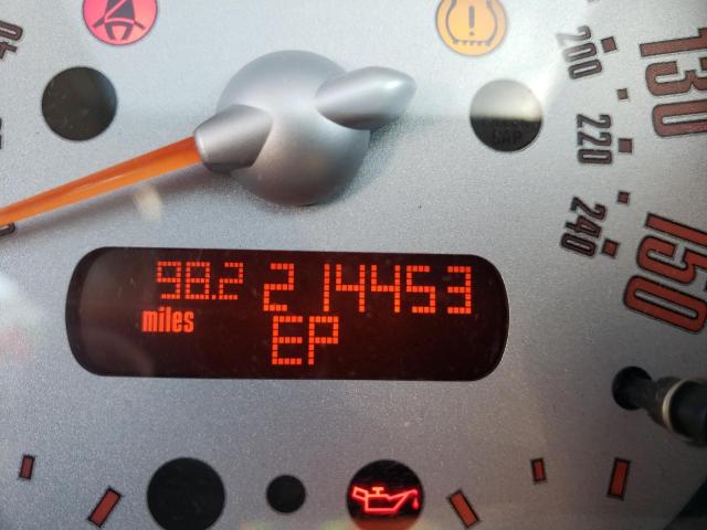 Photo 8 from auction – 2002 MINI COOPER with VIN WMWRC334X2TE10868