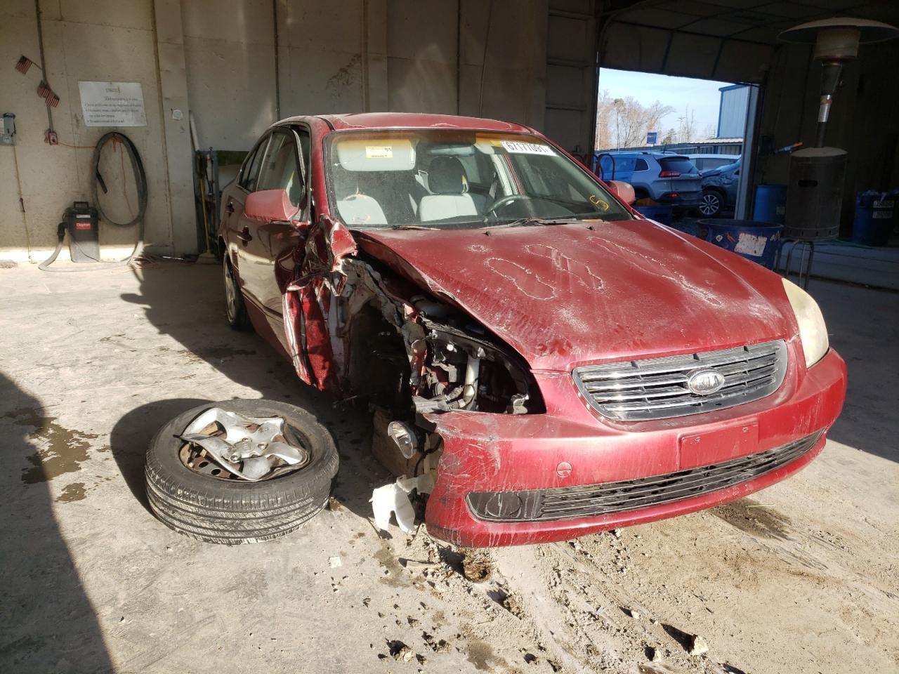 Photo 1 from auction – 2006 KIA OPTIMA LX with VIN KNAGE123165054588