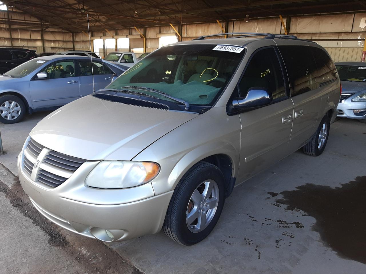 Photo 2 from auction – 2007 DODGE GRAND CARA with VIN 2D8GP44L77R318981