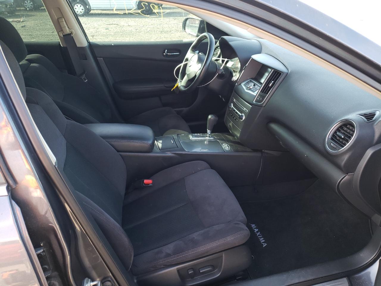 Photo 5 from auction – 2012 NISSAN MAXIMA S with VIN 1N4AA5AP4CC868246