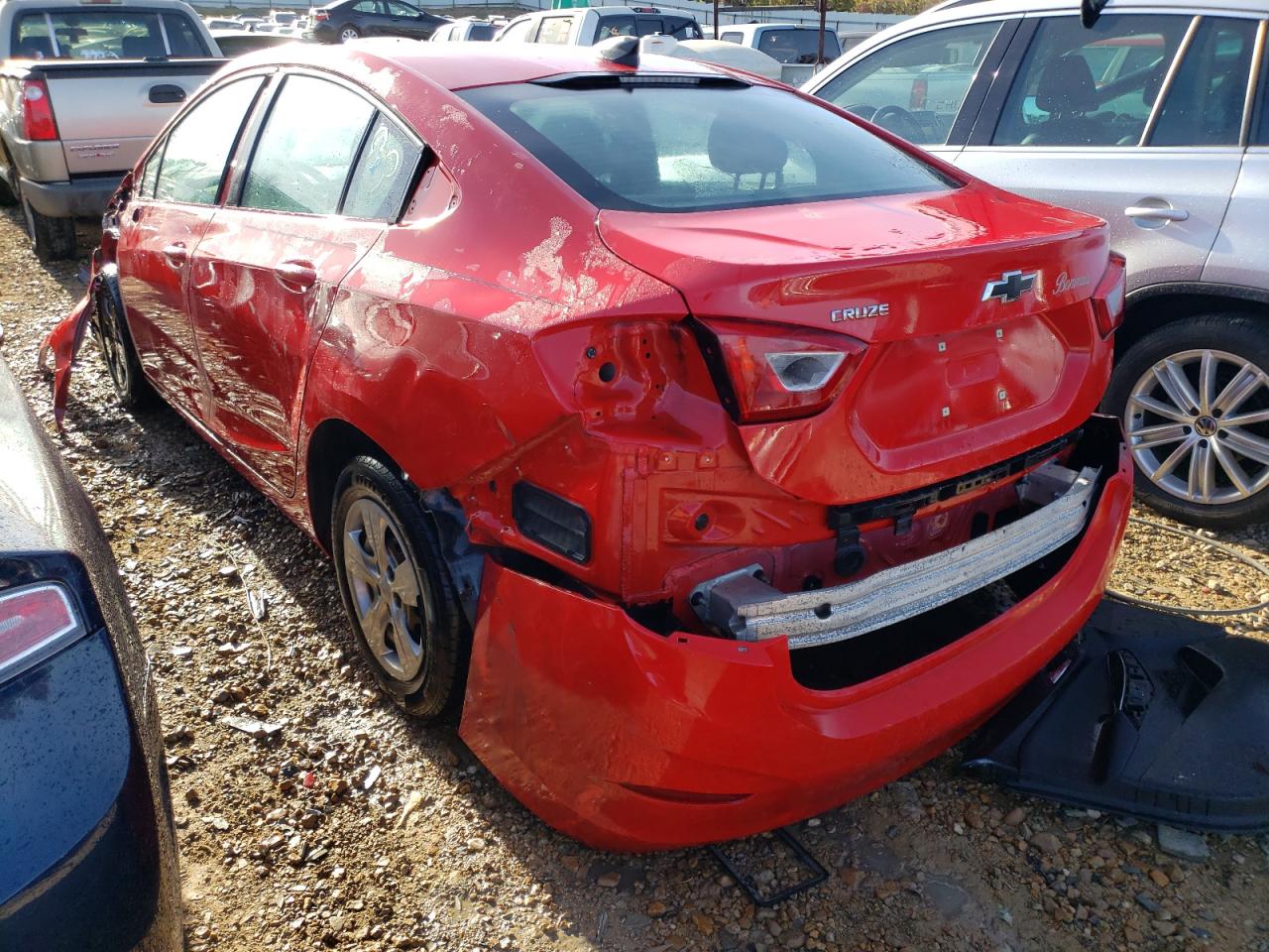 Photo 3 from auction – 2018 CHEVROLET CRUZE LS with VIN 1G1BC5SM7J7121865