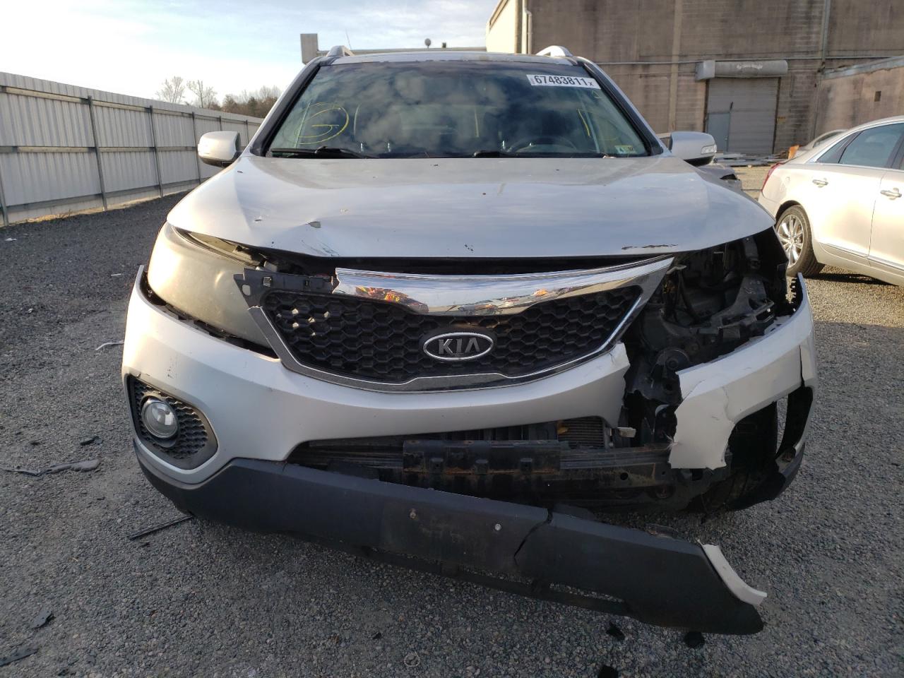 Photo 9 from auction – 2011 KIA SORENTO EX with VIN 5XYKUDA20BG057865