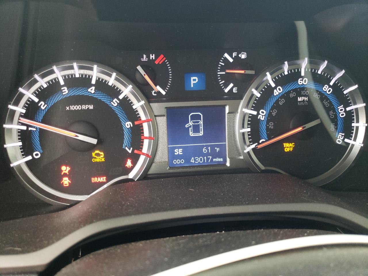 Photo 8 from auction – 2017 TOYOTA 4RUNNER SR with VIN JTEBU5JR5H5476407
