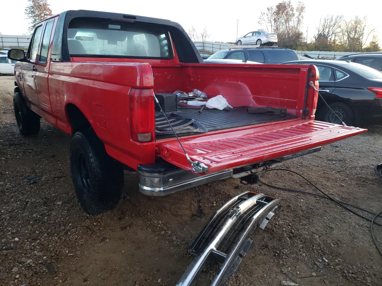 Photo 3 from auction – 1997 FORD F250 with VIN 1FTHX26G7VEA18570