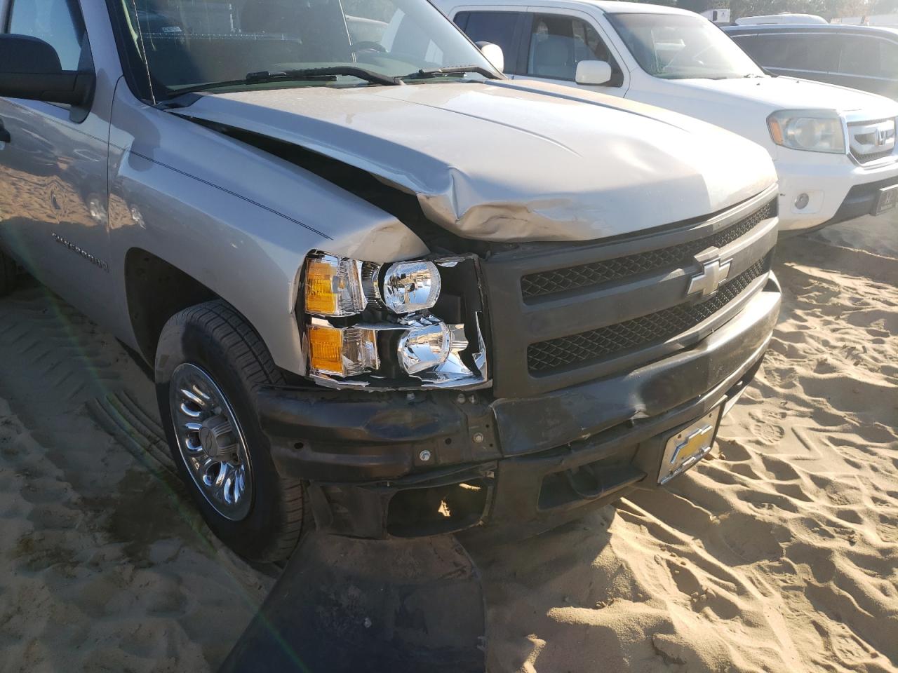 Photo 9 from auction – 2007 CHEVROLET SILVERADO with VIN 1GCEC14C07Z514170