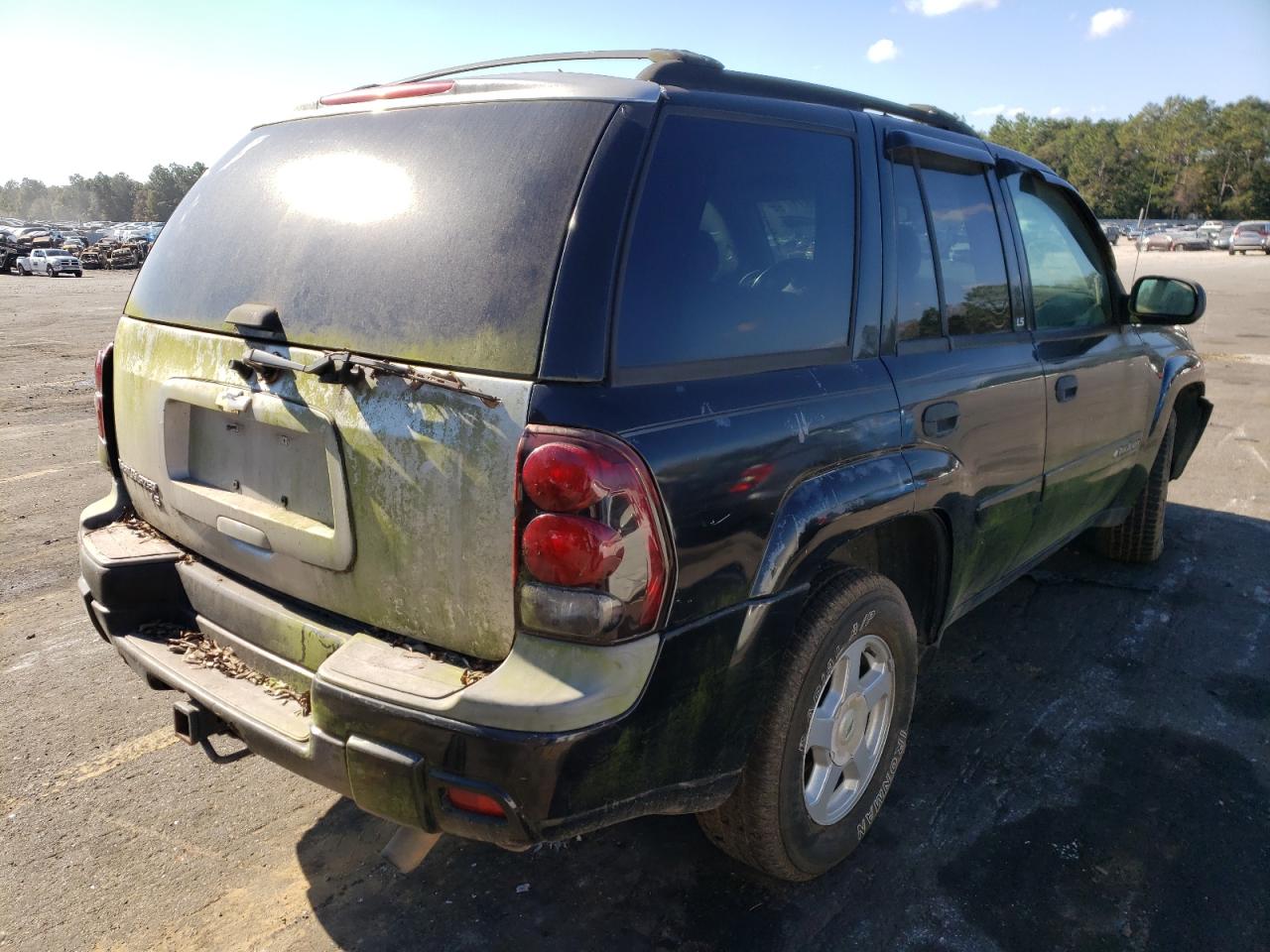 Photo 4 from auction – 2002 CHEVROLET TRAILBLAZE with VIN 1GNDS13S922143946