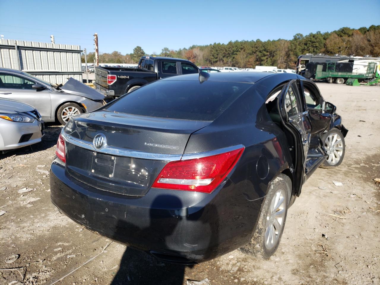 Photo 4 from auction – 2015 BUICK LACROSSE with VIN 1G4GB5G36FF151478