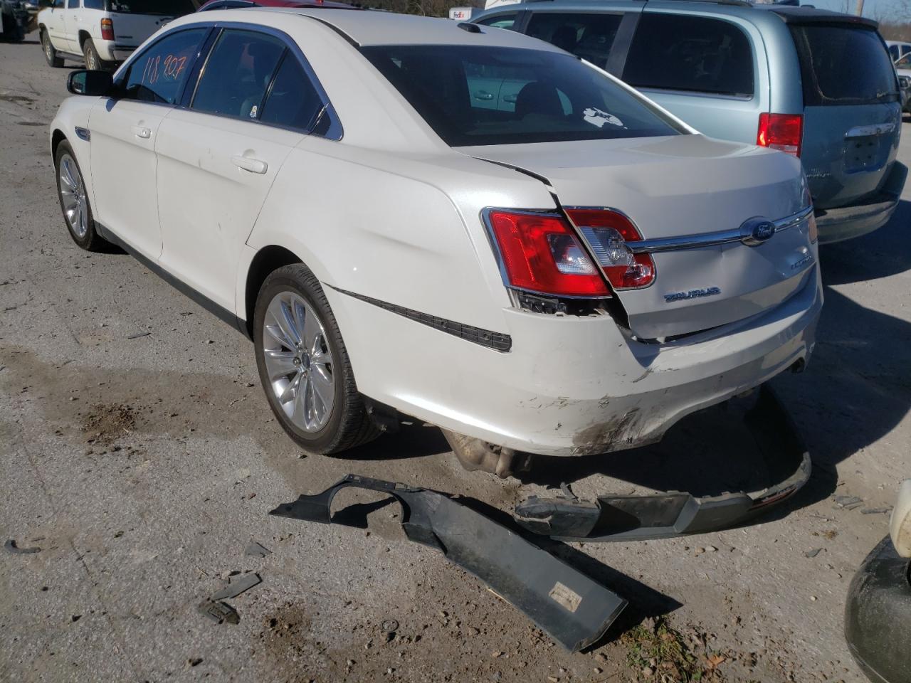 Photo 3 from auction – 2011 FORD TAURUS LIM with VIN 1FAHP2FWXBG129367