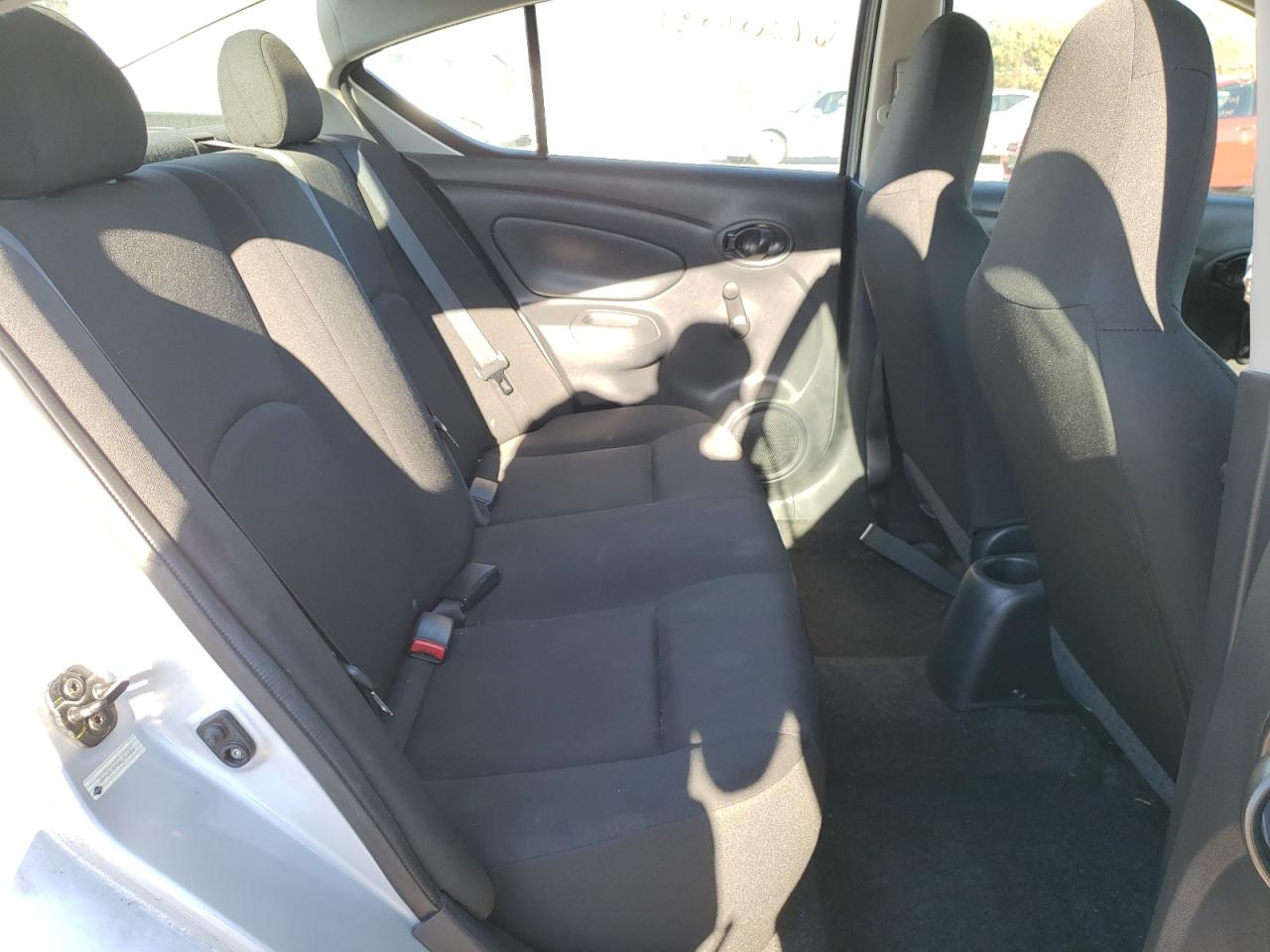 Photo 6 from auction – 2016 NISSAN VERSA S with VIN 3N1CN7AP8GL880853