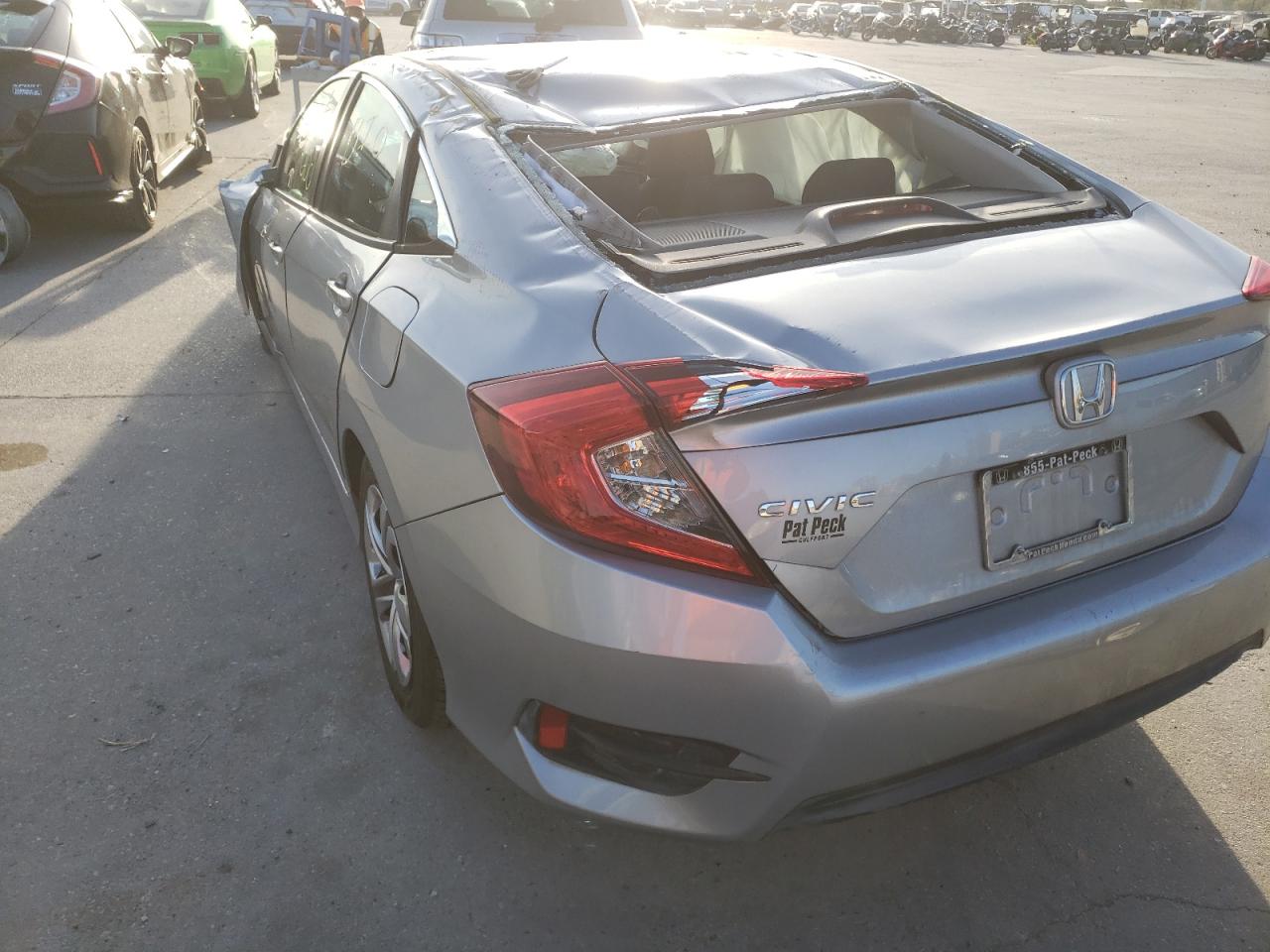 Photo 3 from auction – 2017 HONDA CIVIC LX with VIN 19XFC2F57HE049778