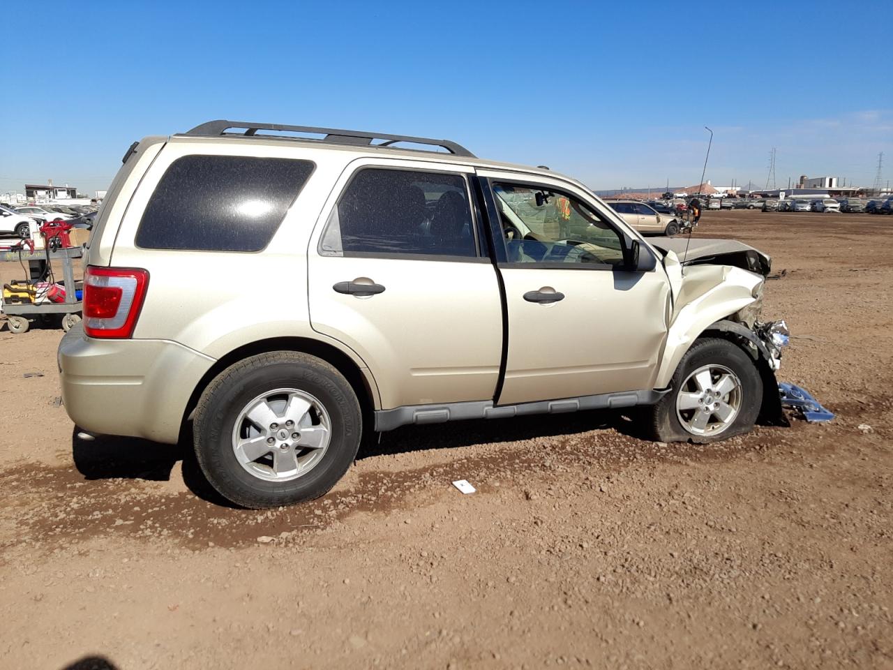 Photo 10 from auction – 2011 FORD ESCAPE XLT with VIN 1FMCU0DGXBKB59782