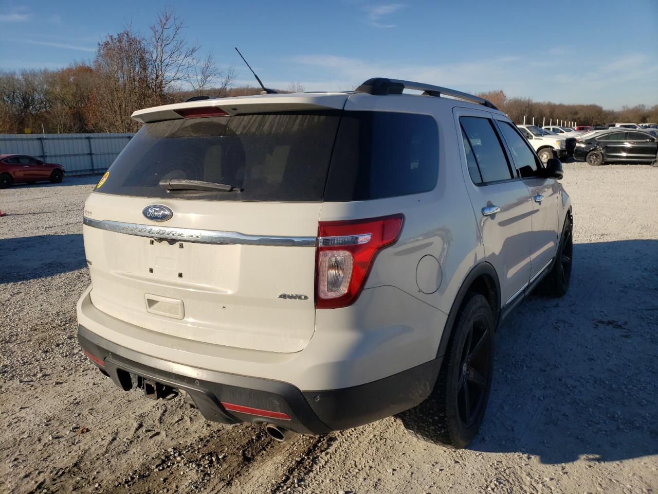 Photo 4 from auction – 2012 FORD EXPLORER X with VIN 1FMHK8D84CGA70491