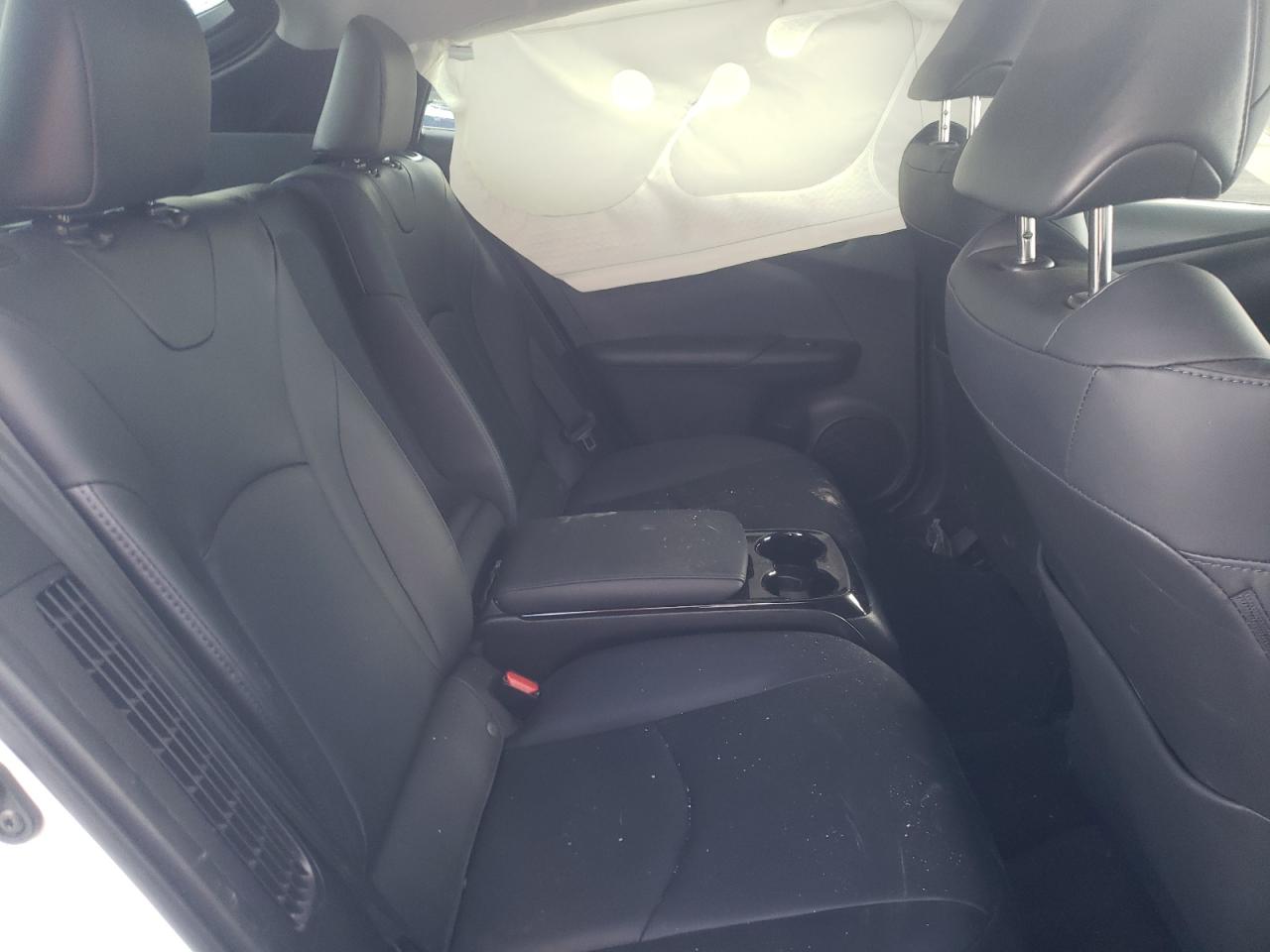 Photo 6 from auction – 2018 TOYOTA PRIUS PRIM with VIN JTDKARFP5J3103204