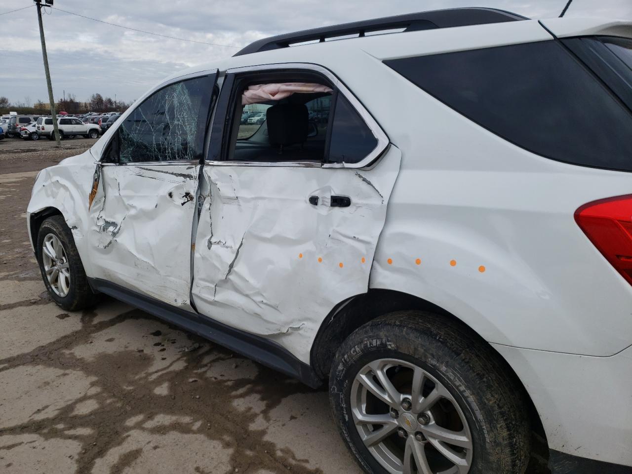 Photo 9 from auction – 2017 CHEVROLET EQUINOX LT with VIN 2GNALCEK9H1580735