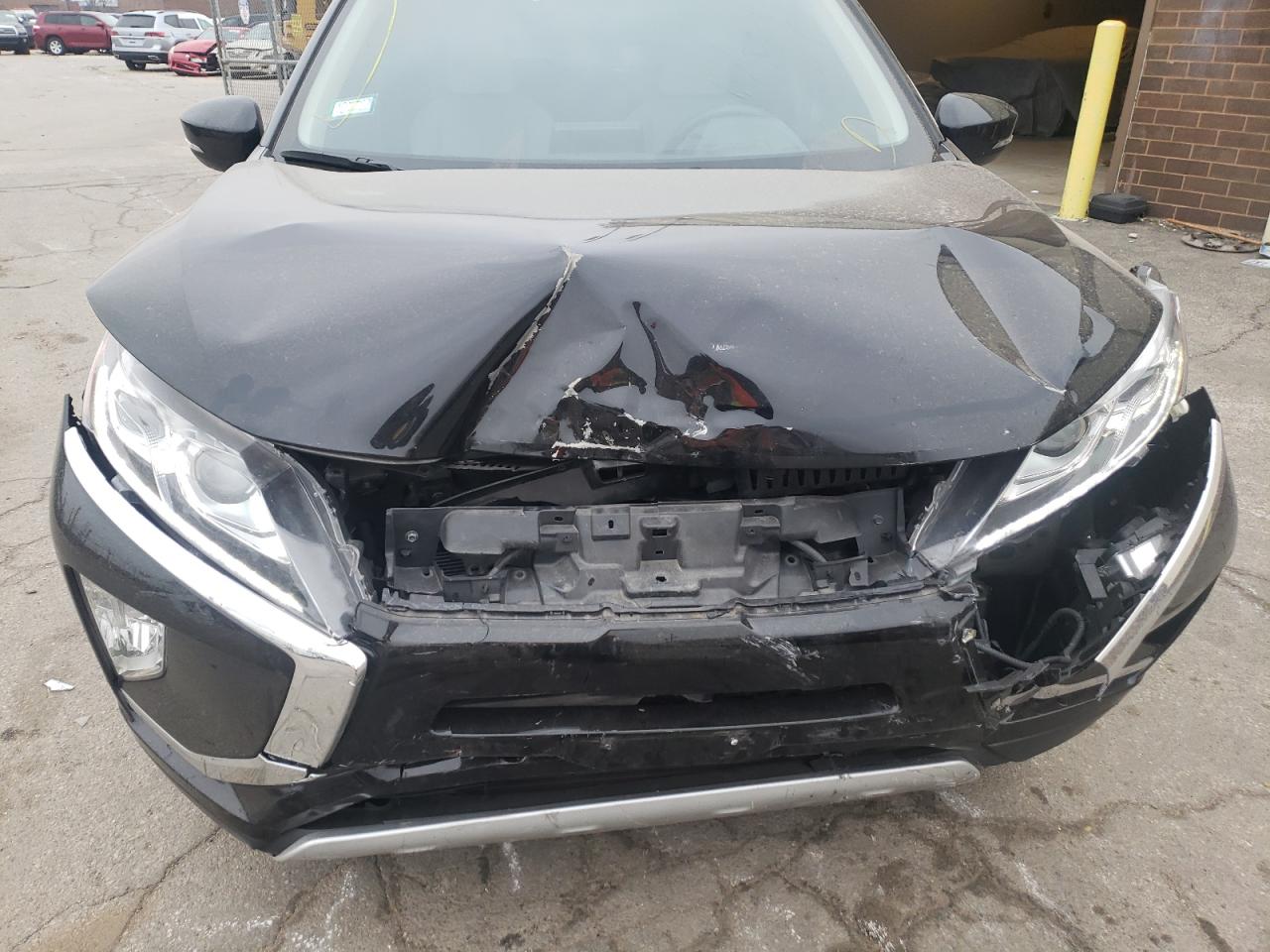 Photo 9 from auction – 2018 MITSUBISHI ECLIPSE CR with VIN JA4AT5AA1JZ064345